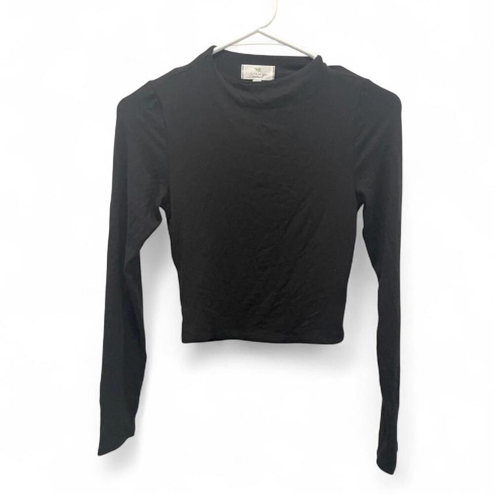Black long sleeve crop turtleneck
